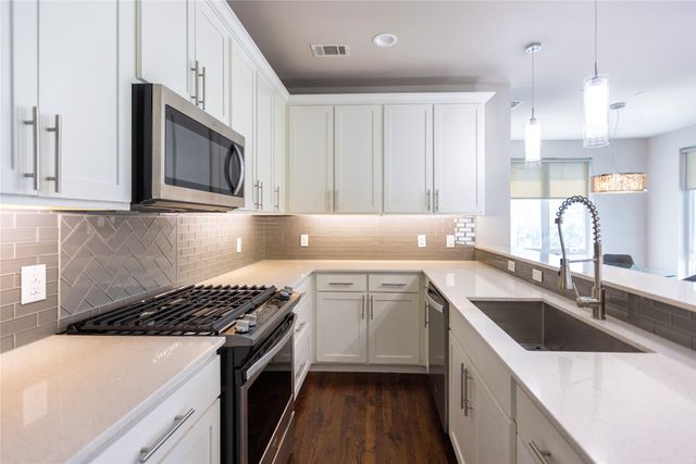 2016 N Fitzhugh Avenue 101, Dallas, TX 75204