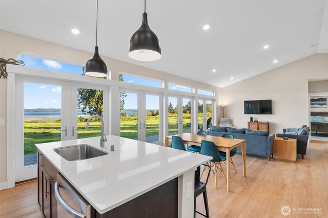 346 Buena Vista Way, Brinnon, WA 98320