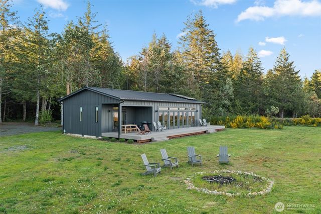 346 Buena Vista Way, Brinnon, WA 98320