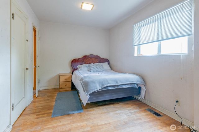 1121 Dill Way W, Bremerton, WA 98312