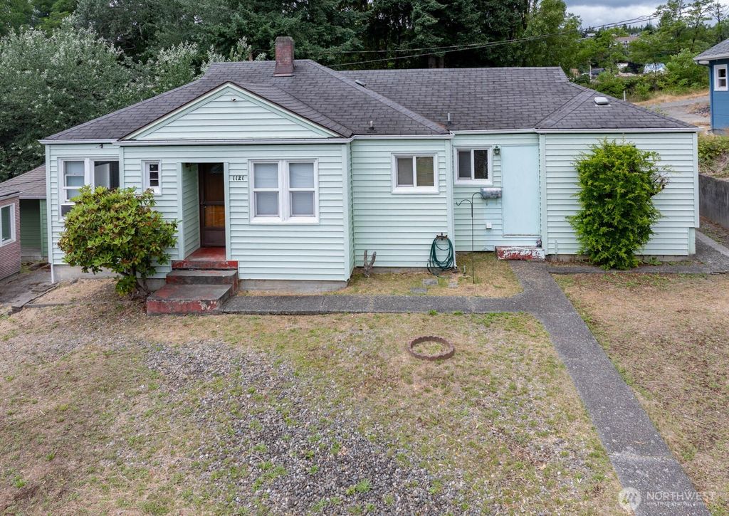 1121 Dill Way W, Bremerton, WA 98312