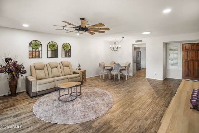 9716 W TONTO Lane, Peoria, AZ 85382
