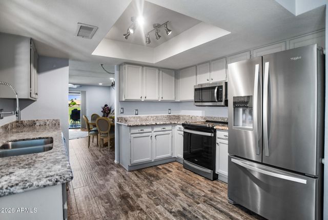 9716 W TONTO Lane, Peoria, AZ 85382