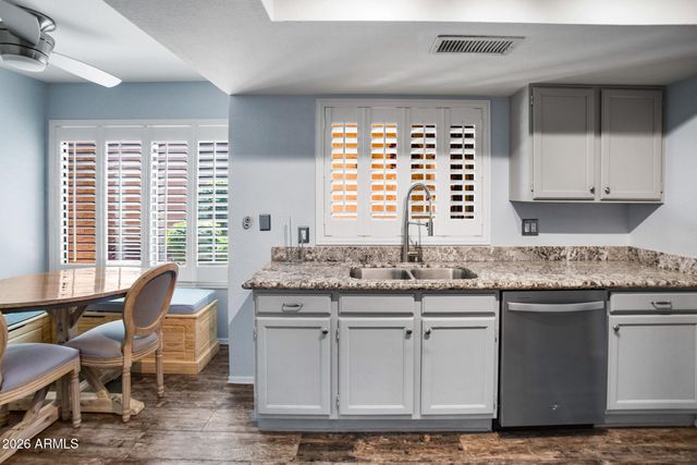 9716 W TONTO Lane, Peoria, AZ 85382