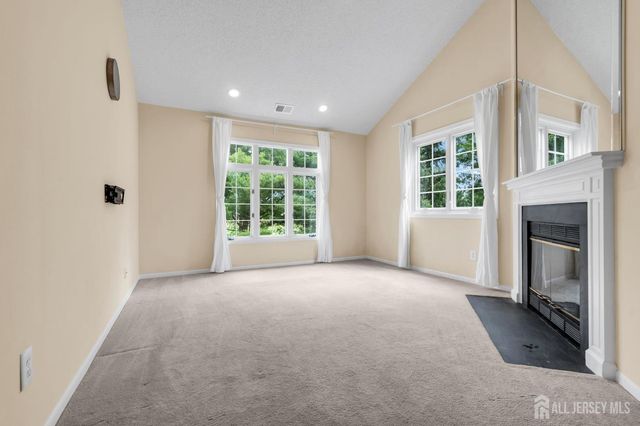 90 Winthrop Road, Monroe, NJ 08831