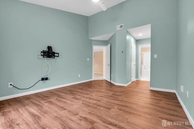 90 Winthrop Road, Monroe, NJ 08831