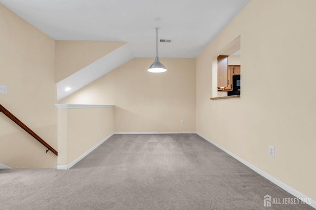 90 Winthrop Road, Monroe, NJ 08831