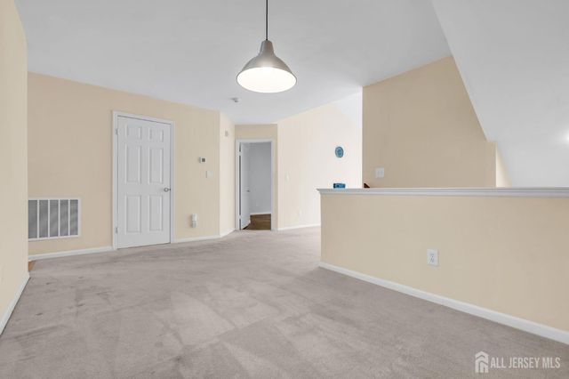 90 Winthrop Road, Monroe, NJ 08831
