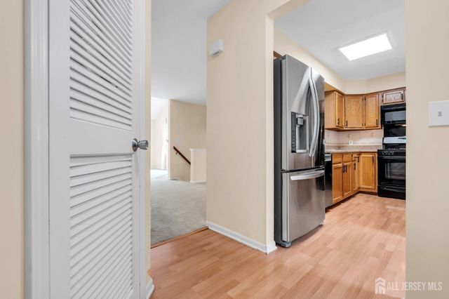 90 Winthrop Road, Monroe, NJ 08831