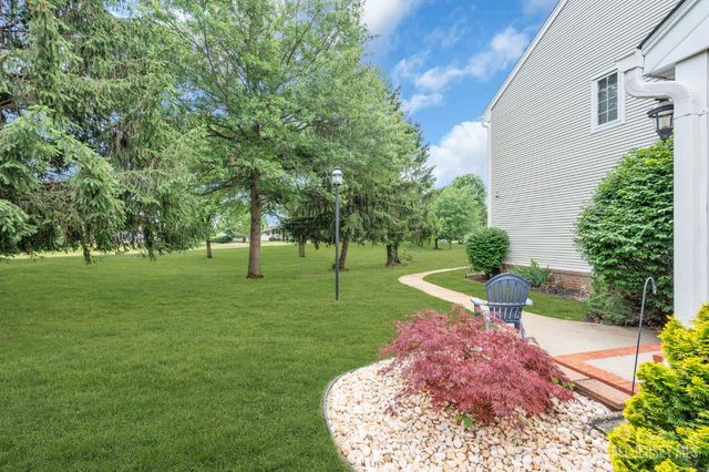 90 Winthrop Road, Monroe, NJ 08831