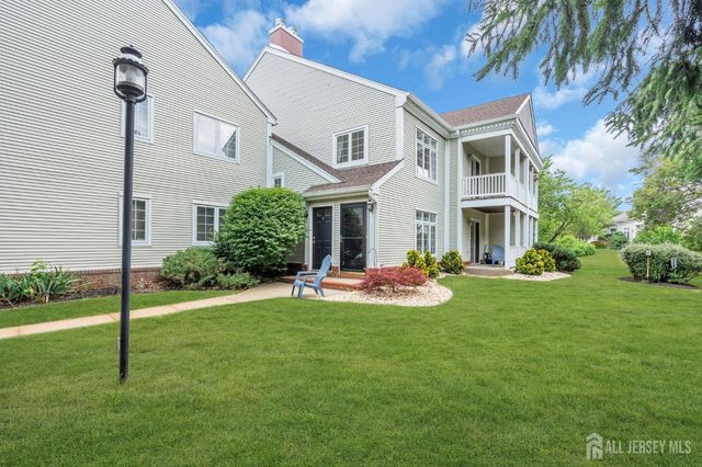 90 Winthrop Road, Monroe, NJ 08831