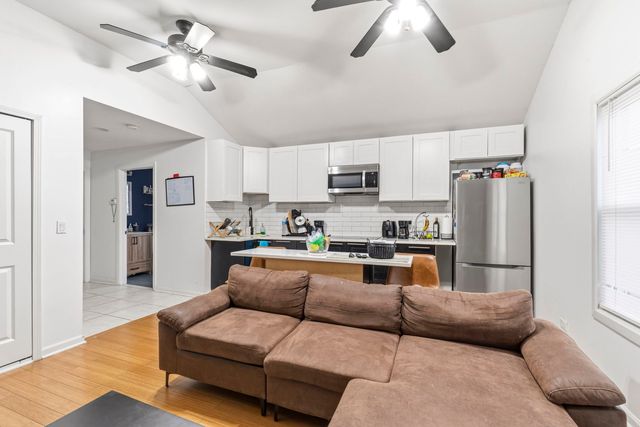 7709 W ADDISON Street, Chicago, IL 60634