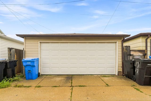 7709 W ADDISON Street, Chicago, IL 60634