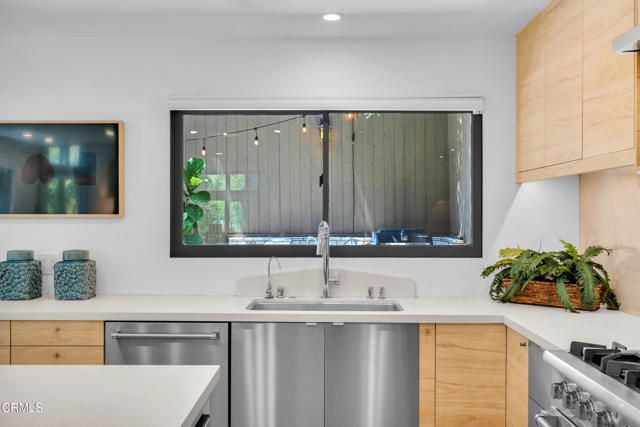 684 Orange Drive, Sierra Madre, CA 91024