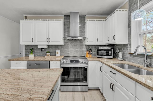 411 Corey Boulevard, Summerville, SC 29483