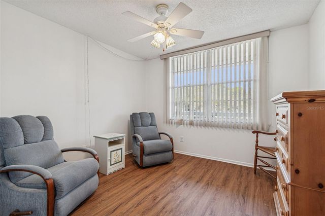 4885 1ST STREET NE 203, St Petersburg, FL 33703