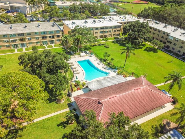 4885 1ST STREET NE 203, St Petersburg, FL 33703