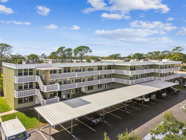 4885 1ST STREET NE 203, St Petersburg, FL 33703