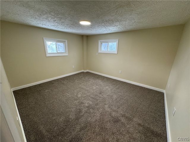 377 Lillian Avenue 79, Syracuse, NY 13206