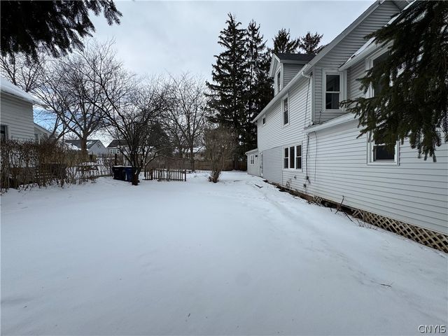 377 Lillian Avenue 79, Syracuse, NY 13206