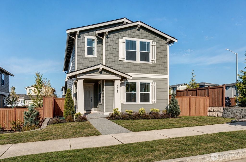 4924 87th Drive NE, Marysville, WA 98270