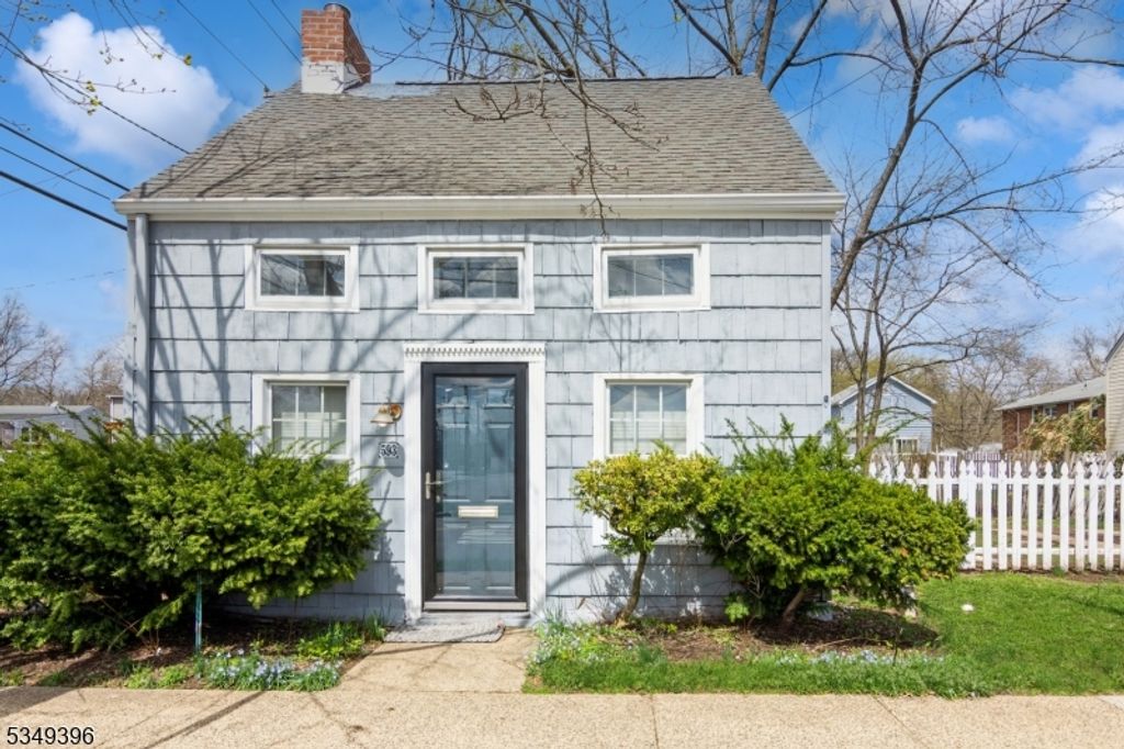593 W Hazelwood Ave, Rahway City, NJ 07065