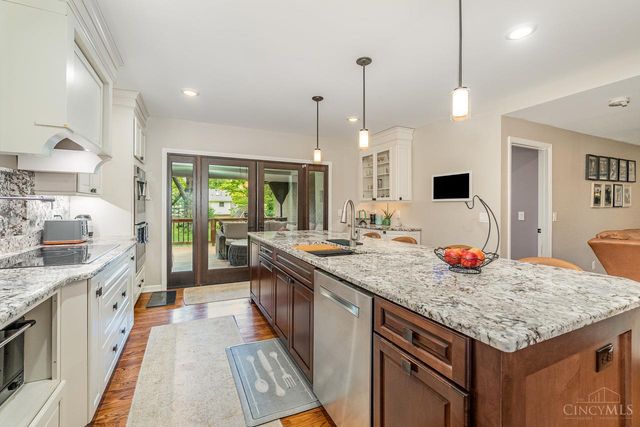 10128 Zig Zag Road, Blue Ash, OH 45242