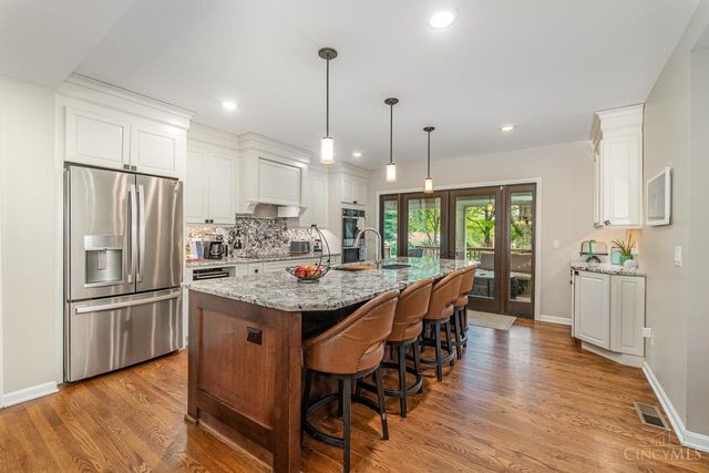 10128 Zig Zag Road, Blue Ash, OH 45242