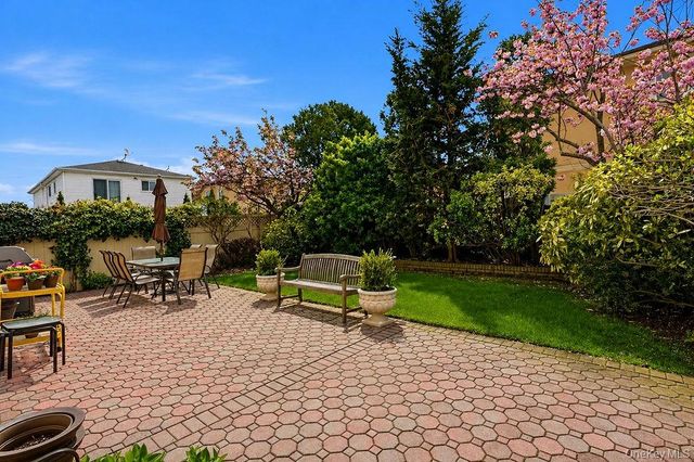 78-06 160th Avenue, Howard Beach, NY 11414
