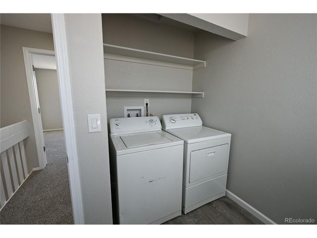 4933 S Rifle Ct, Aurora, CO 80015