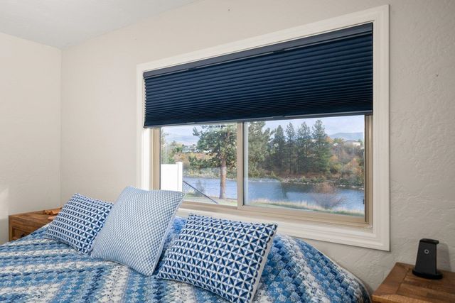 18924 E Montgomery Dr, Otis Orchards, WA 99027