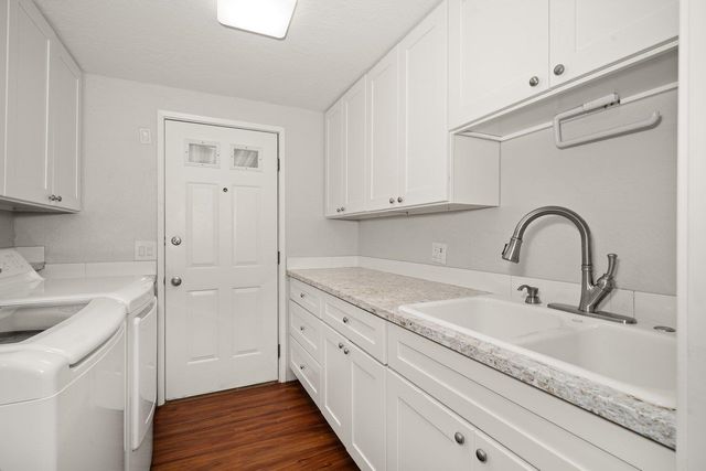 18924 E Montgomery Dr, Otis Orchards, WA 99027