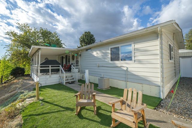 18924 E Montgomery Dr, Otis Orchards, WA 99027