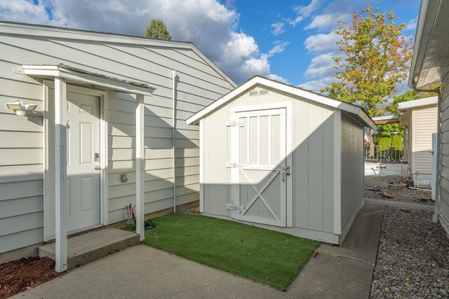 18924 E Montgomery Dr, Otis Orchards, WA 99027