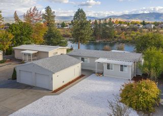 18924 E Montgomery Dr, Otis Orchards, WA 99027