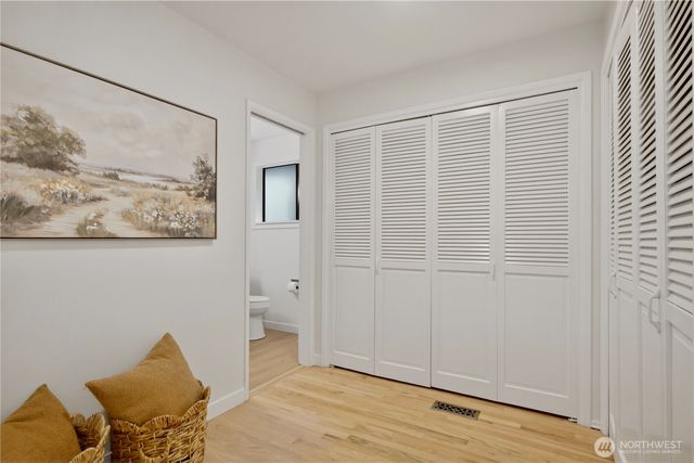 1705 NE 130th Place, Seattle, WA 98125