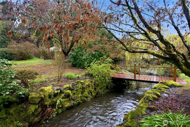 1705 NE 130th Place, Seattle, WA 98125