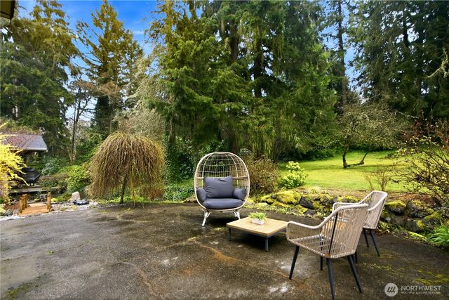 1705 NE 130th Place, Seattle, WA 98125