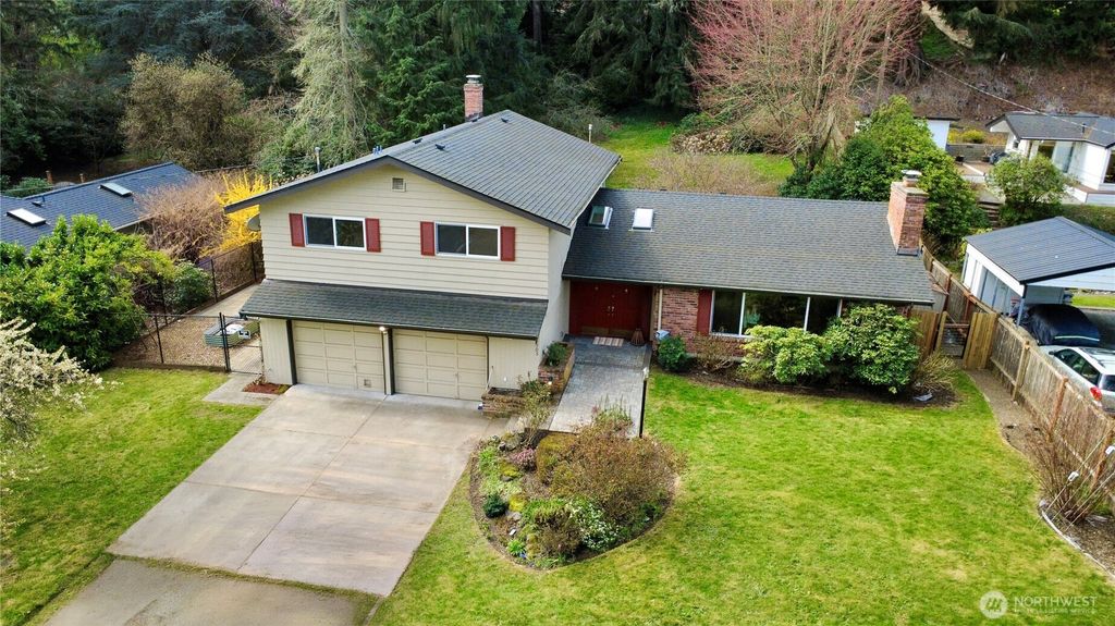 1705 NE 130th Place, Seattle, WA 98125