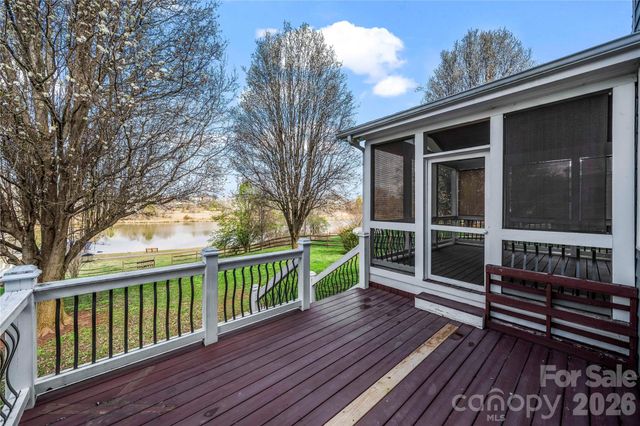 122 Montibello Drive, Mooresville, NC 28117