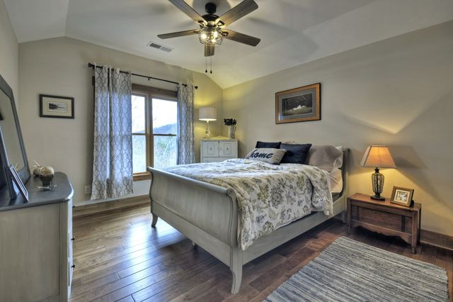 152 Oceola Drive, Ellijay, GA 30540