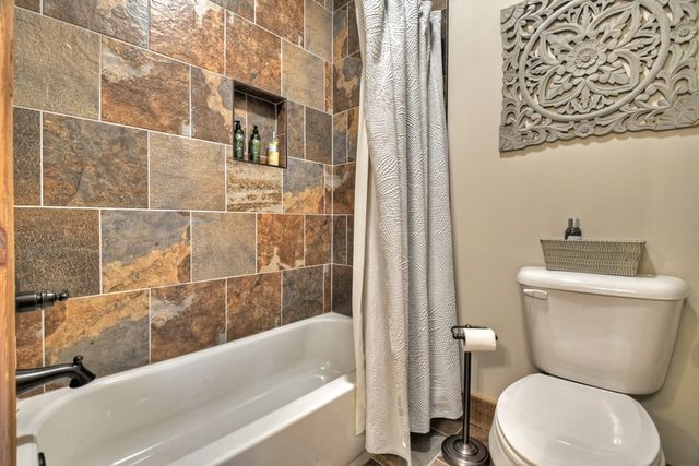 152 Oceola Drive, Ellijay, GA 30540