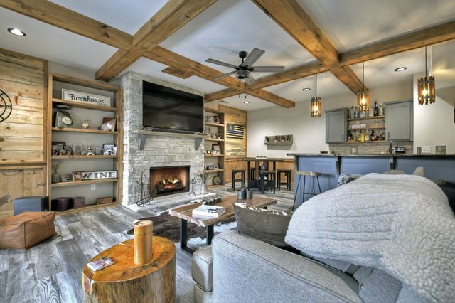 152 Oceola Drive, Ellijay, GA 30540