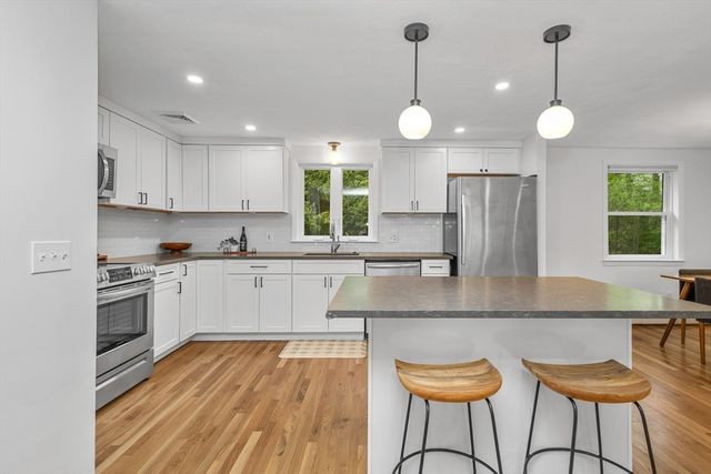 13 Fairview Rd, Medfield, MA 02052