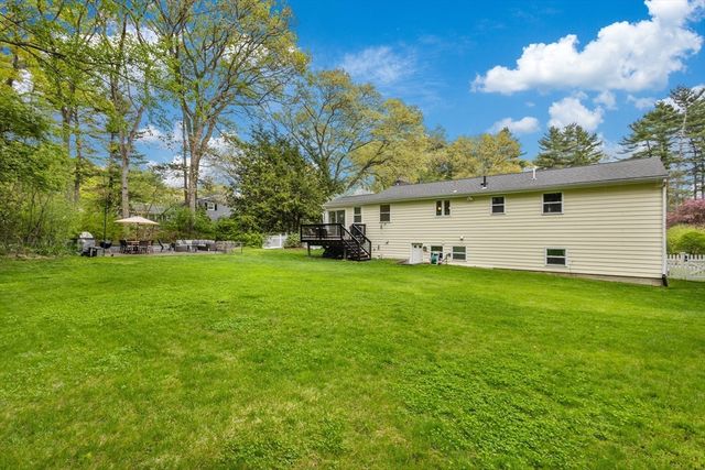 13 Fairview Rd, Medfield, MA 02052