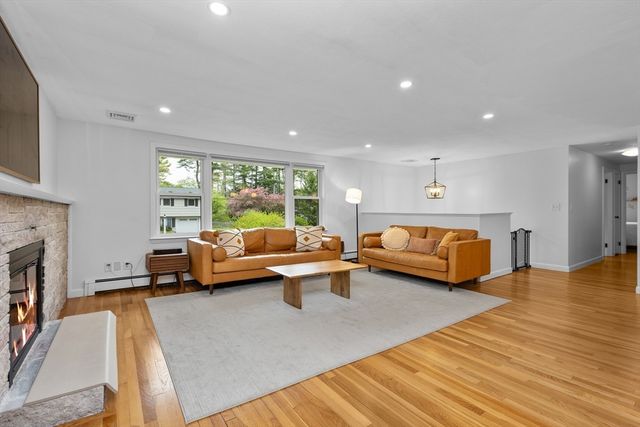 13 Fairview Rd, Medfield, MA 02052