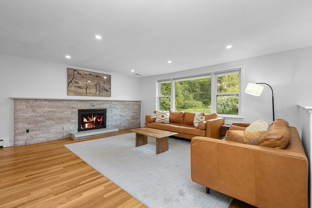 13 Fairview Rd, Medfield, MA 02052