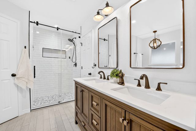 130 Woodcreek Drive, Lowry Crossing, TX 75407