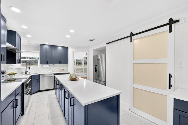 130 Woodcreek Drive, Lowry Crossing, TX 75407