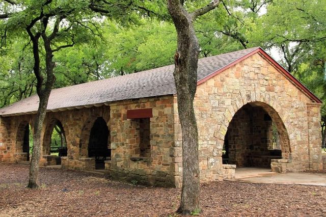 977 Green Castle Drive, Dallas, TX 75232